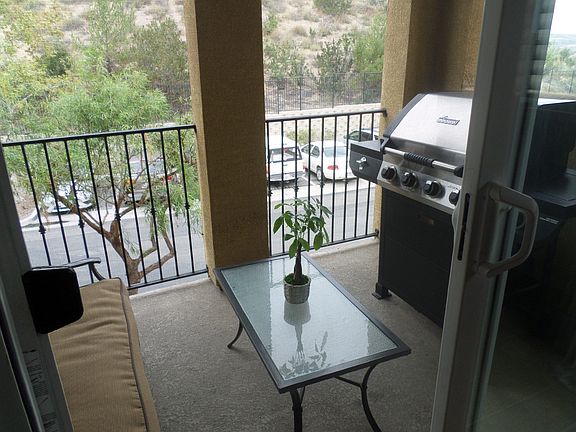 3rd image of 704 Portside Pl