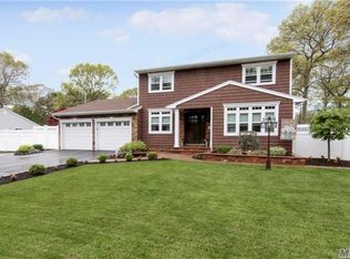 2314 Pond Rd, Ronkonkoma, NY 11779