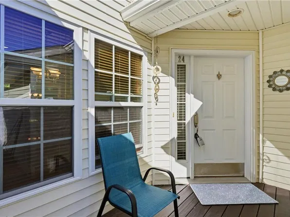 24 Silver Pines Blvd, North Smithfield, RI 02896
