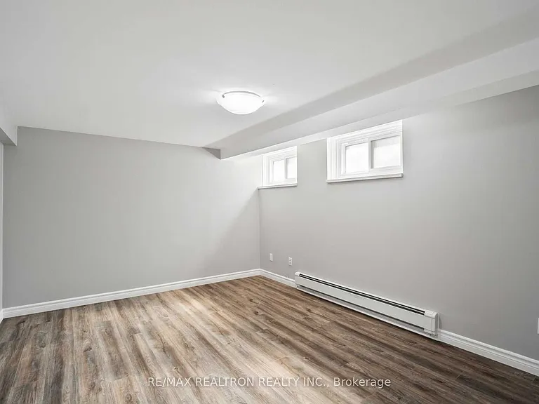 68 John St #LOWER — Photo 5