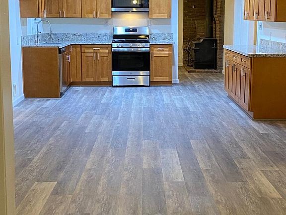 Open concept kitchen/family room