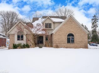 47846 North Ave, Macomb, MI 48042