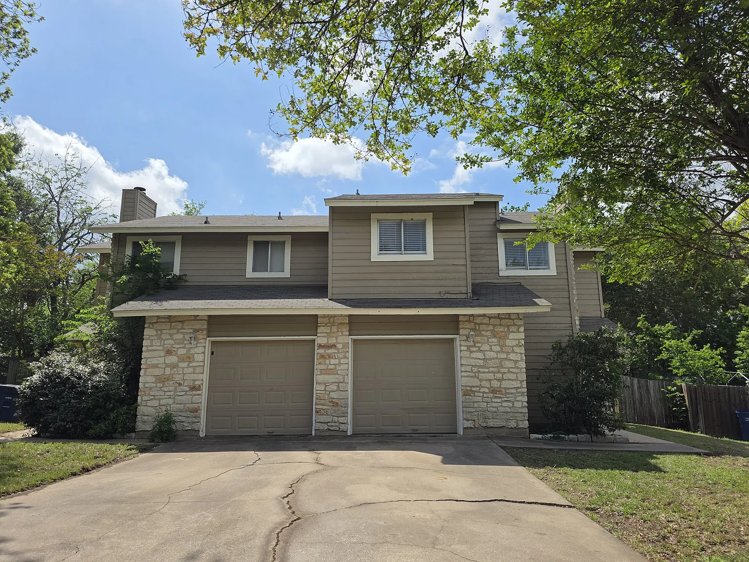 3 bed, 2.5 bath, 1150 sqft, $1,650 — Photo 1