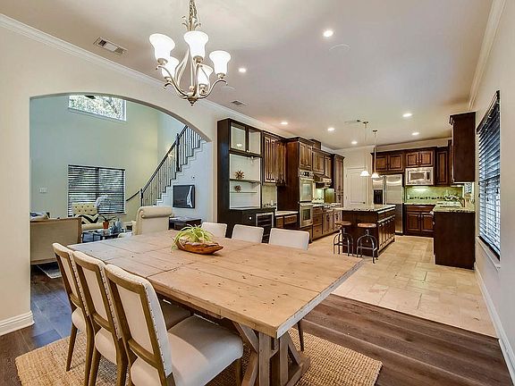 5th image of 2305 Alta Vista Ave