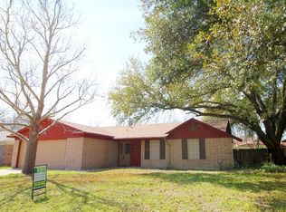 2015 Pebblecreek Dr, Cleburne, TX 76033