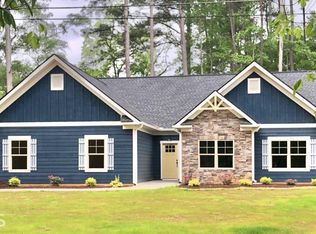 37 Sims St, Locust Grove, GA 30248