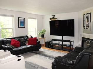 27 Gretchen Way, Raynham, MA 02767