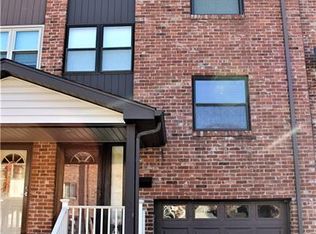 105 Pat Mews Dr, Wilmerding, PA 15148