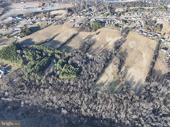 2nd image of Walnut Point W