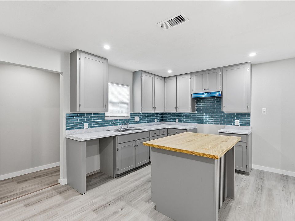 1st image of 3523 Dutton Dr
