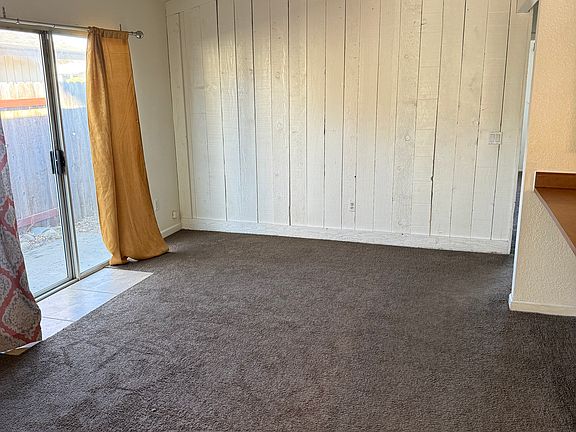 3rd image of 4962 Harrison St