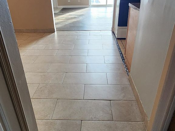 3rd image of 1025 Kuhn Rd #3