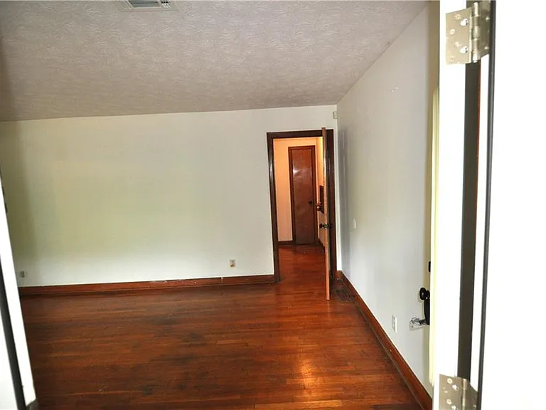486 Pegg Rd SW — Photo 4