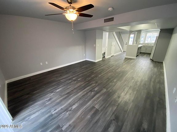 4th image of 220 N 22nd Pl Unit 1054