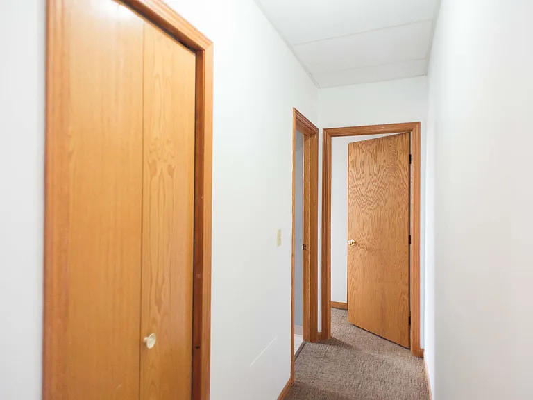411 Broadway N #304 — Photo 11