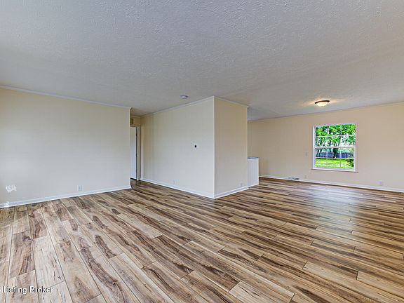 5th image of 3411 Cedar Point Rd