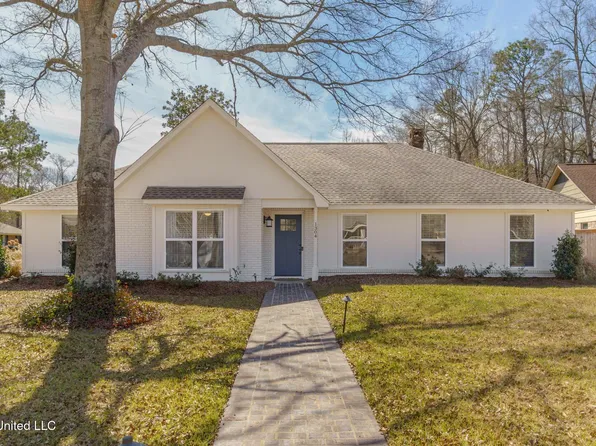 1304 Sandlewood Dr, Hattiesburg, MS 39402