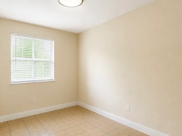 17255 SW 95th Ave #356 — Photo 5