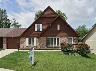 34 Woodacre Dr, Carmel, IN 46032