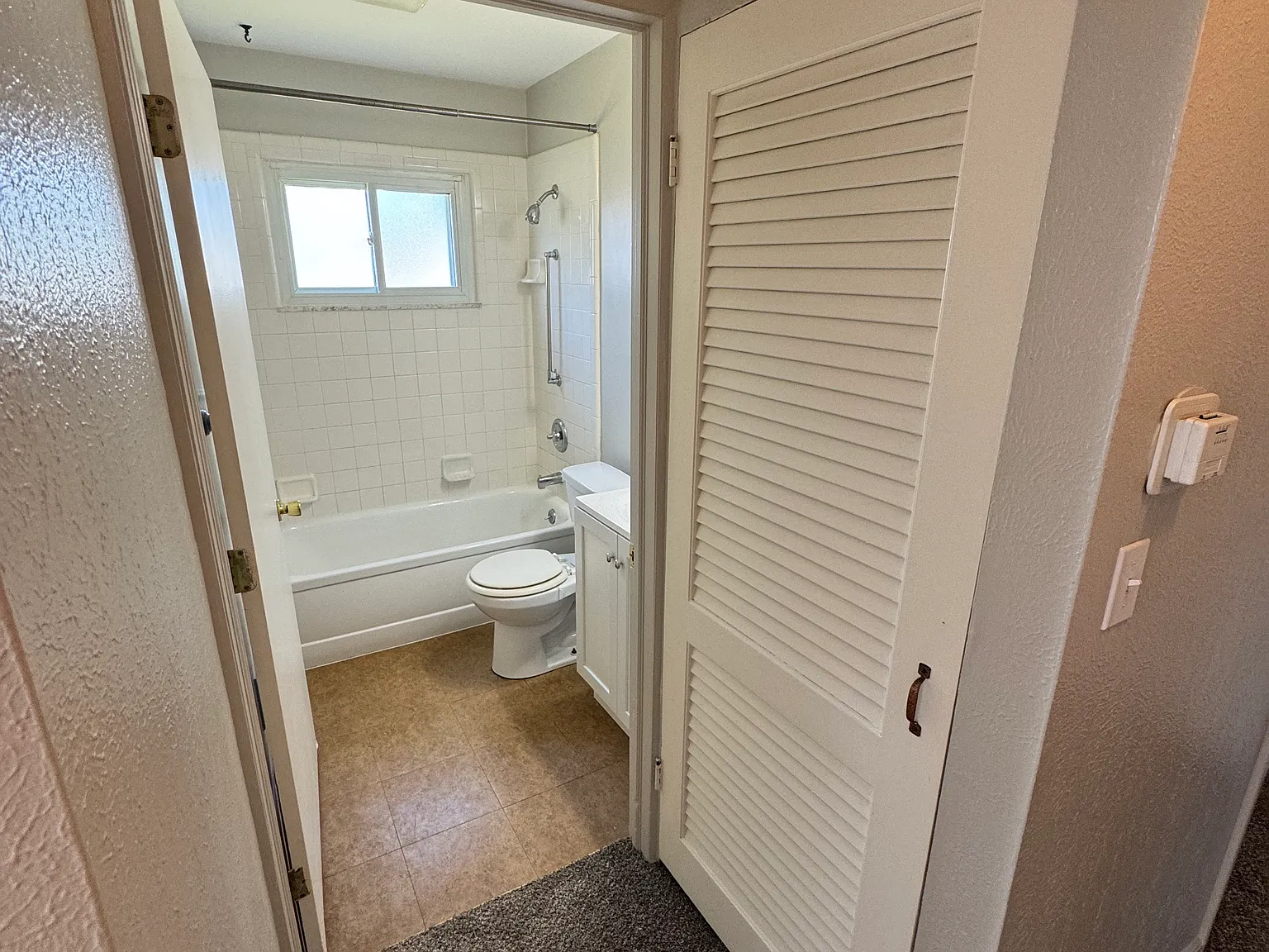 2522 Brentford Ct — Photo 3