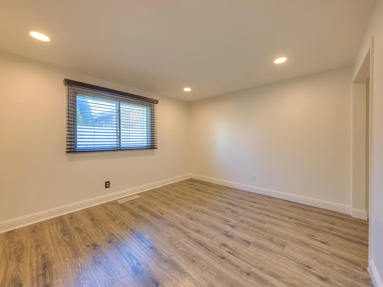 605 Autumn Hills Dr — Photo 19