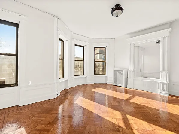 1291 Dean Street image 1 of 11