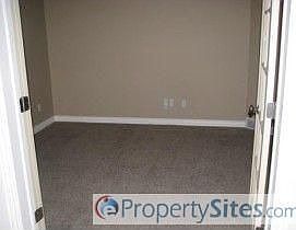 4th image of 10691 N Congressional