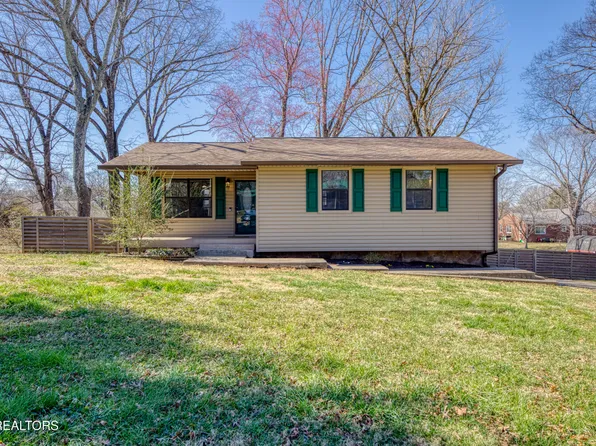 503 Akers St, Maryville, TN 37804