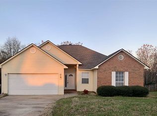 105 Duxbury Ct, Bonaire, GA 31005