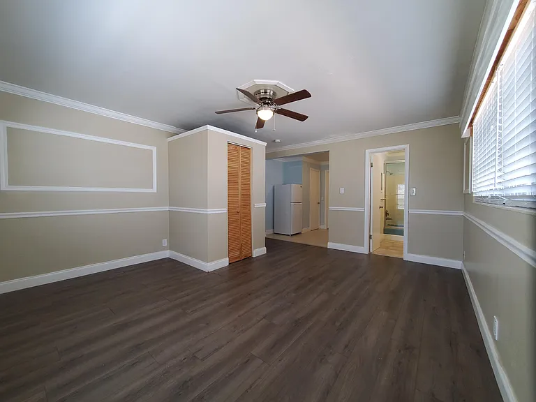 910 E Coast Ave #2 — Photo 4