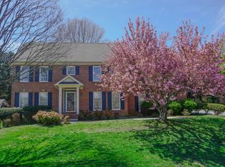 1233 Whitower Dr, Knoxville, TN 37919
