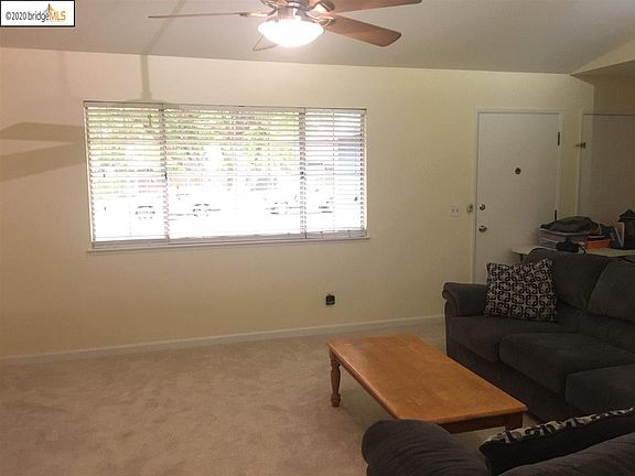 4th image of 2062 Newport Dr