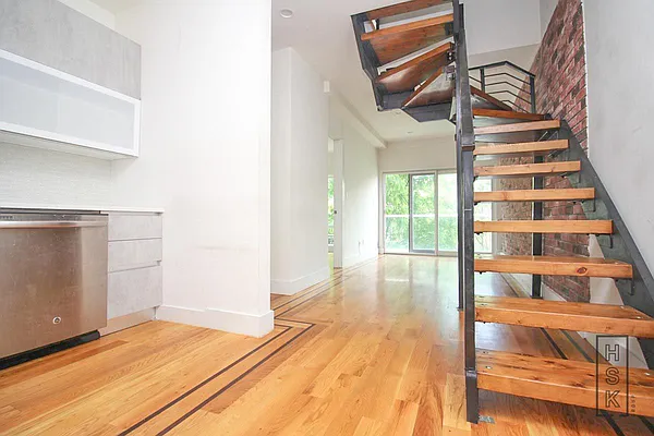 Rented by GTM Property Group  | media 31