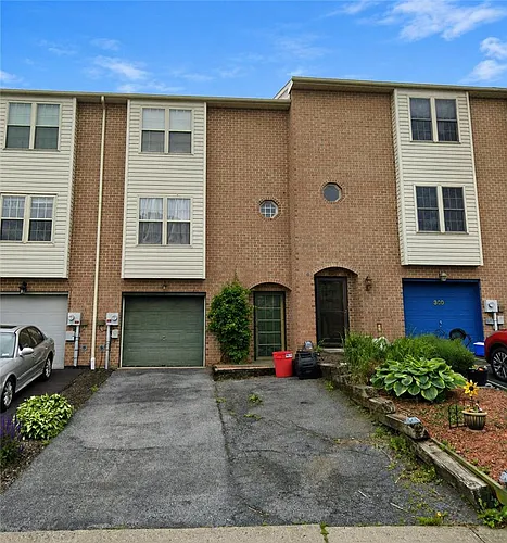 302 Ridgeview Dr Photo 1