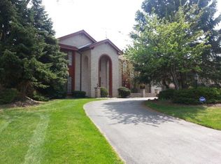 2757 Byrnwyck W, Maumee, OH 43537