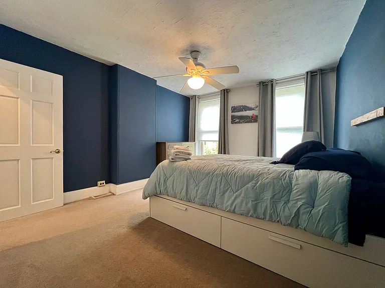 4872 Ogle St — Photo 11