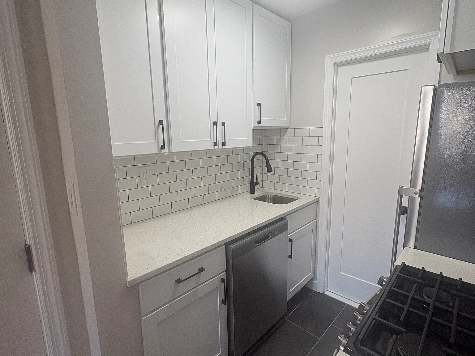 Studio, $1,925 — Photo 2