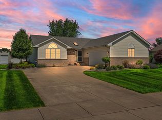 8314 Heron Lake Rd, Saint John, IN 46373