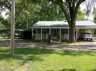 445 Talley St, Savannah, TN 38372