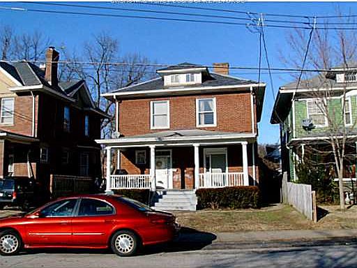 2nd image of 1528 Lee St E
