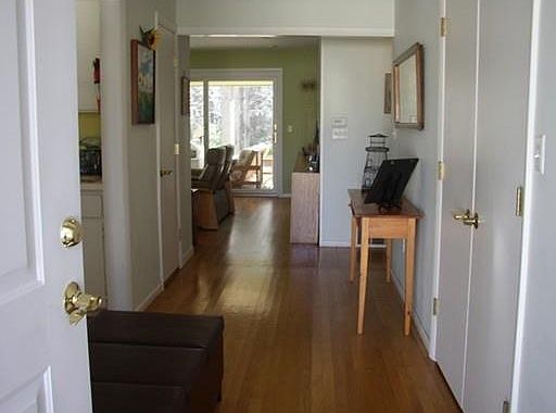 3rd image of 25 Virginia Ln