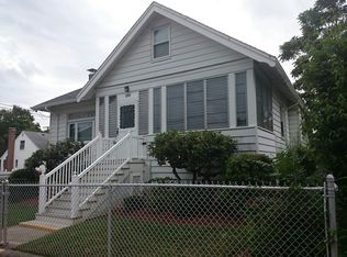 280 Temple St, West Roxbury, MA 02132