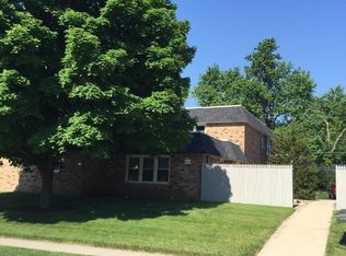 203 S Regency Dr APT 4A, Bloomington, IL 61701