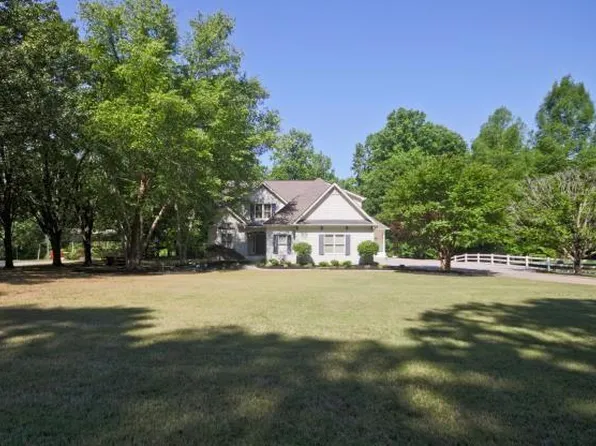1692 N Hadaway Rd NW, Kennesaw, GA 30152