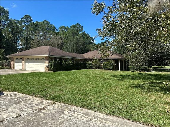 2nd image of 60327 E Spruce Ln