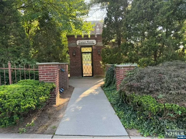 100 E Palisade Ave APT A14, Englewood, NJ 07631
