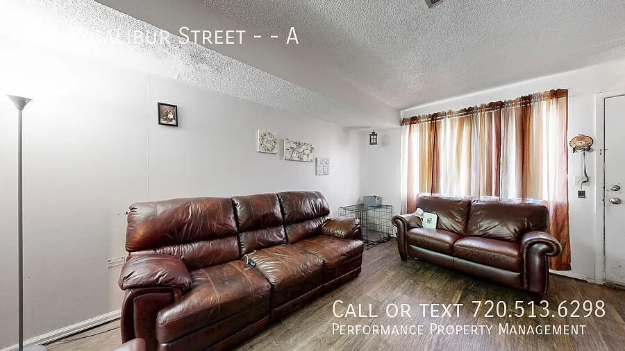 Building Photo - 802 Excalibur St #A