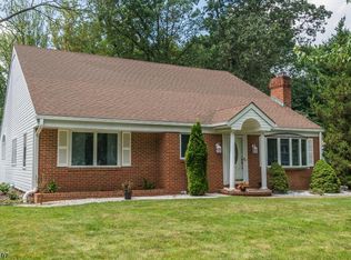 259 Old Tote Rd, Mountainside, NJ 07092