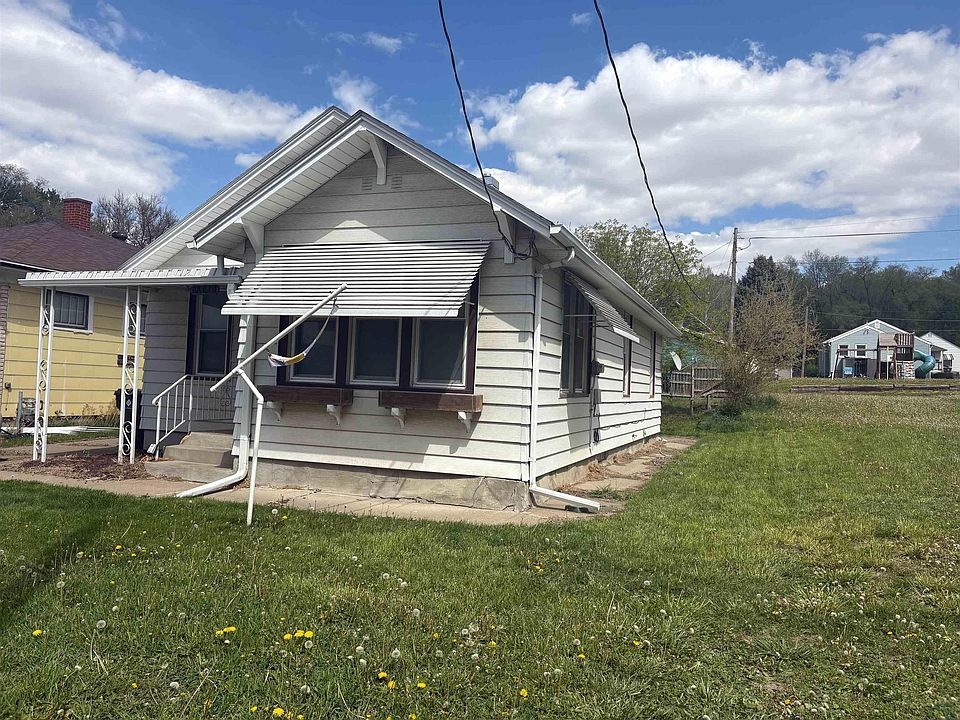 1st image of 1526 Rock St