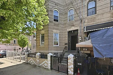 1086 Blake Avenue, #1